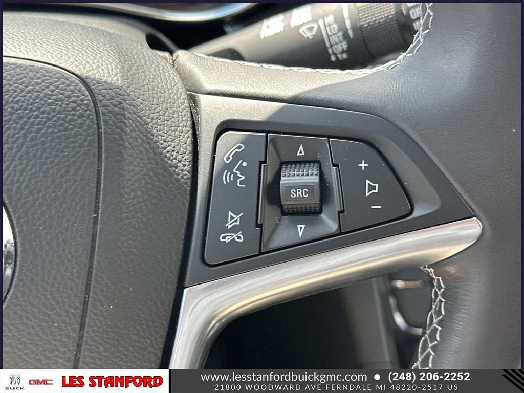 Certified 2022 Buick Encore Preferred AWD/4WD image 24