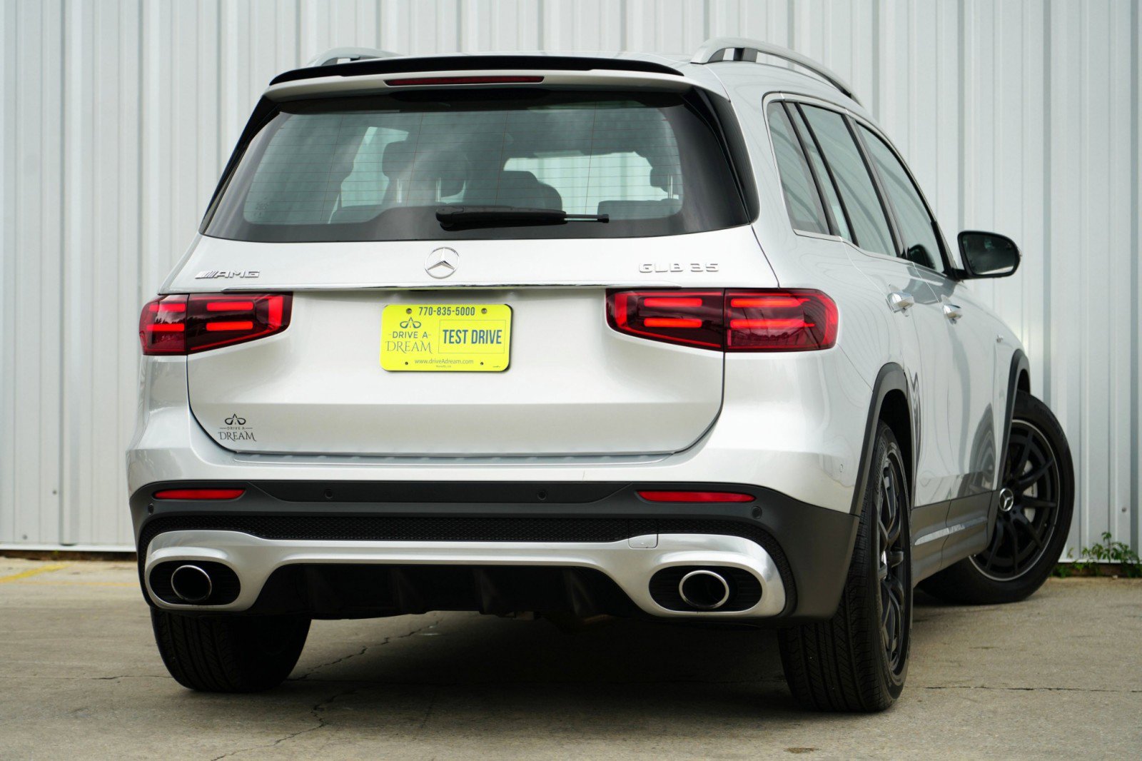 Used 2024 Mercedes-Benz GLB 35 AMG 4MATIC image 5