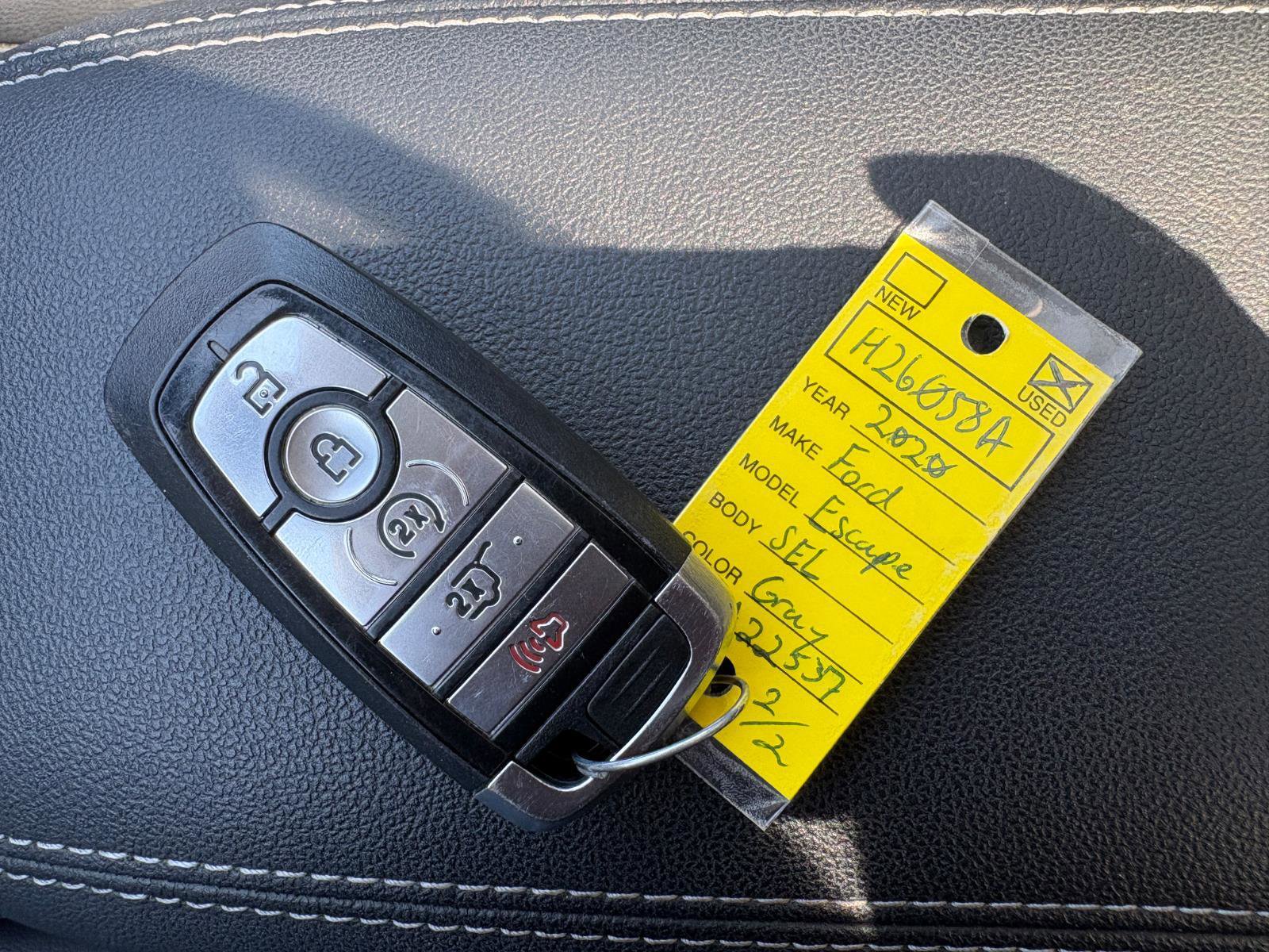 Used 2020 Ford Escape SEL FWD image 40
