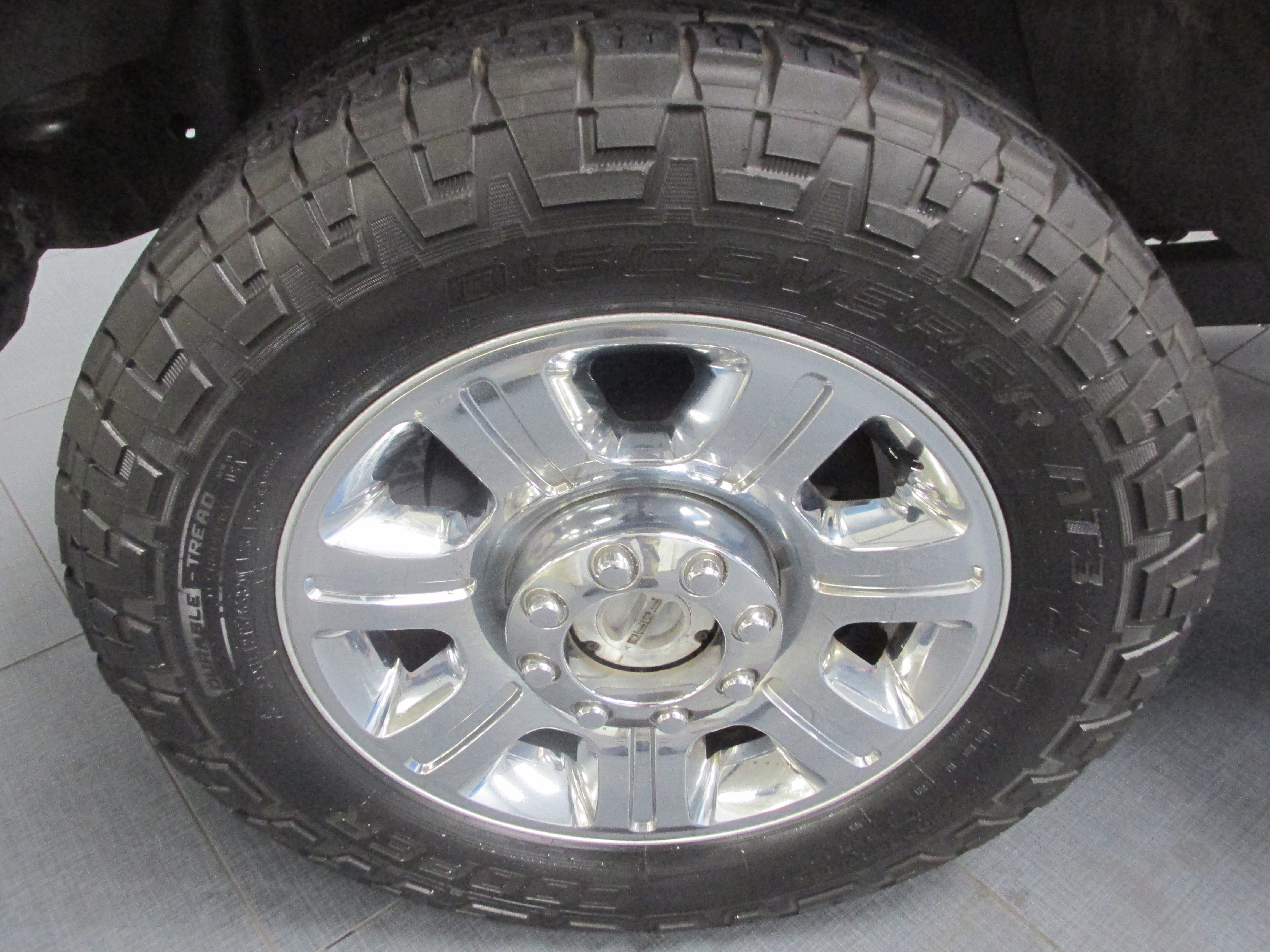 Used 2016 Ford F250 Lariat w/ Chrome Package image 16