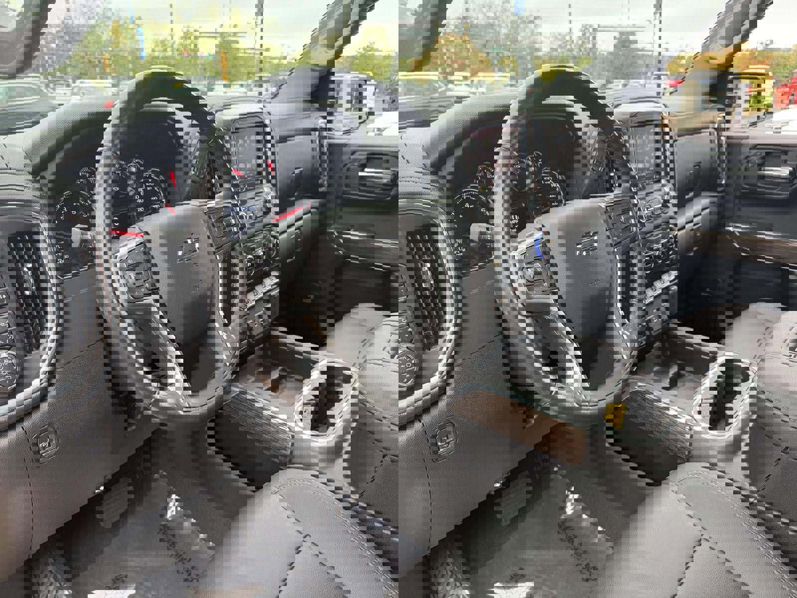 Used 2021 Chevrolet Silverado 1500 LT Trail Boss w/ Convenience Package II image 17