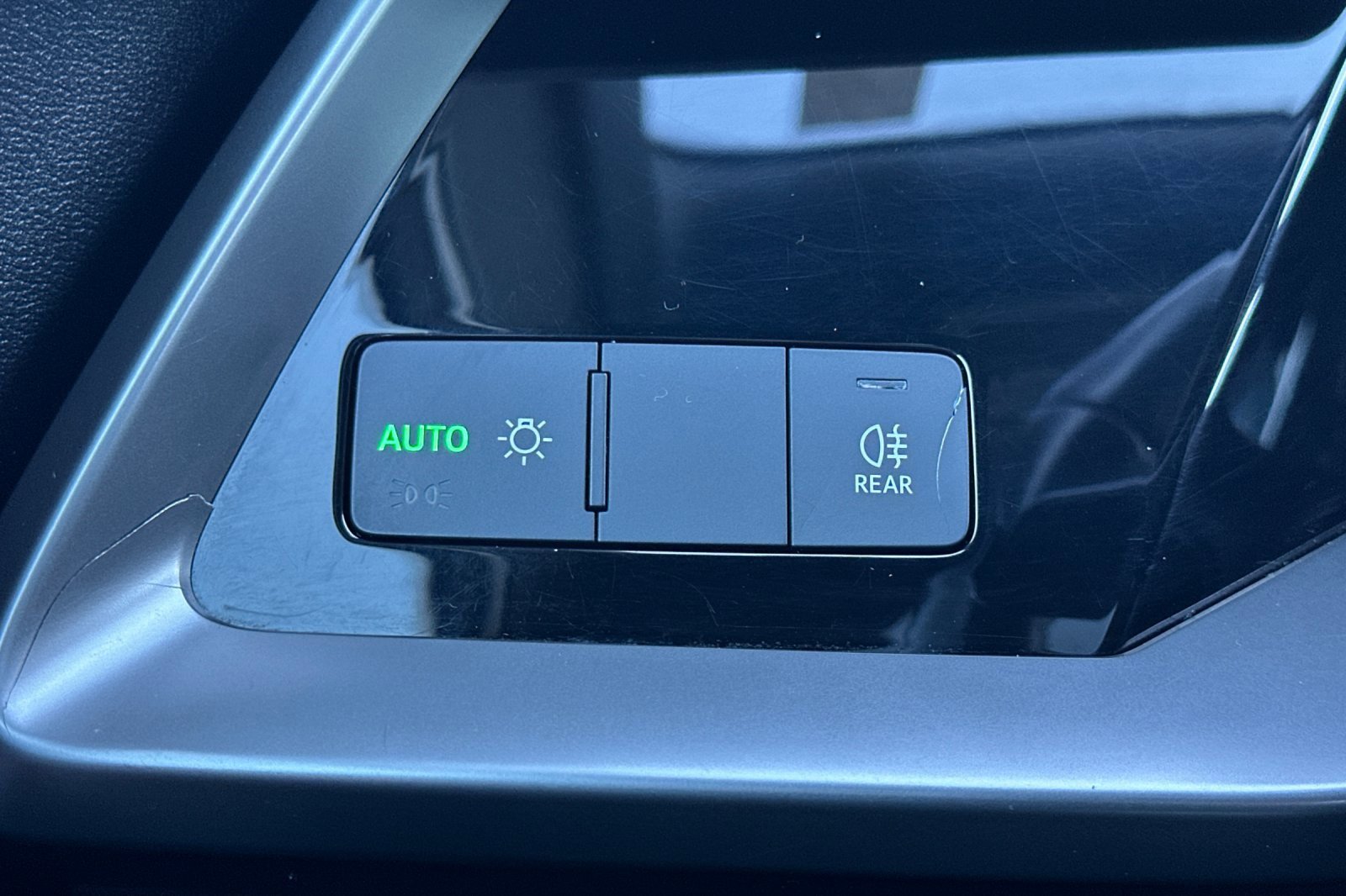 Used 2022 Audi A3 2.0T Premium image 29