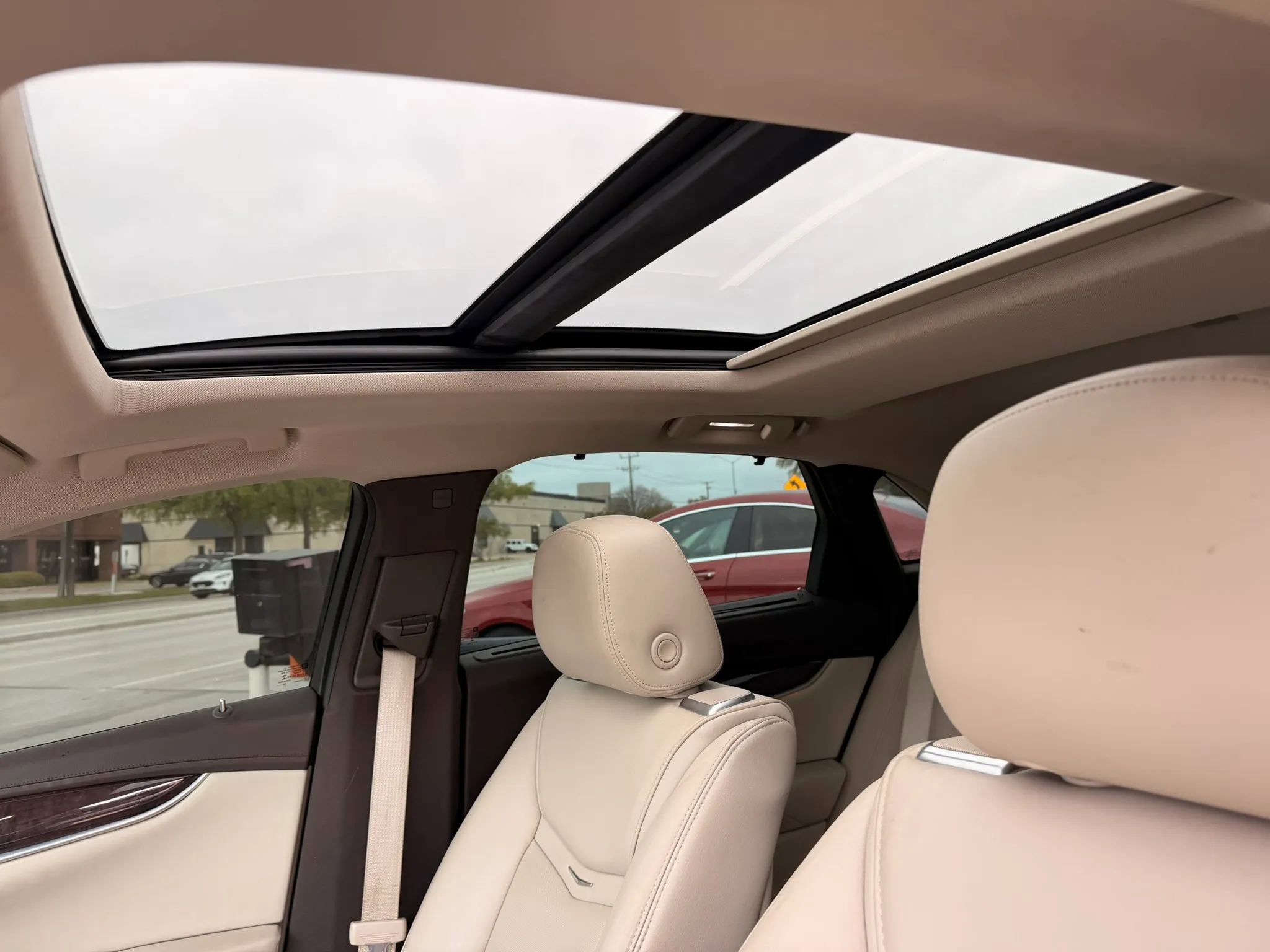 Used 2016 Cadillac XTS Premium image 12