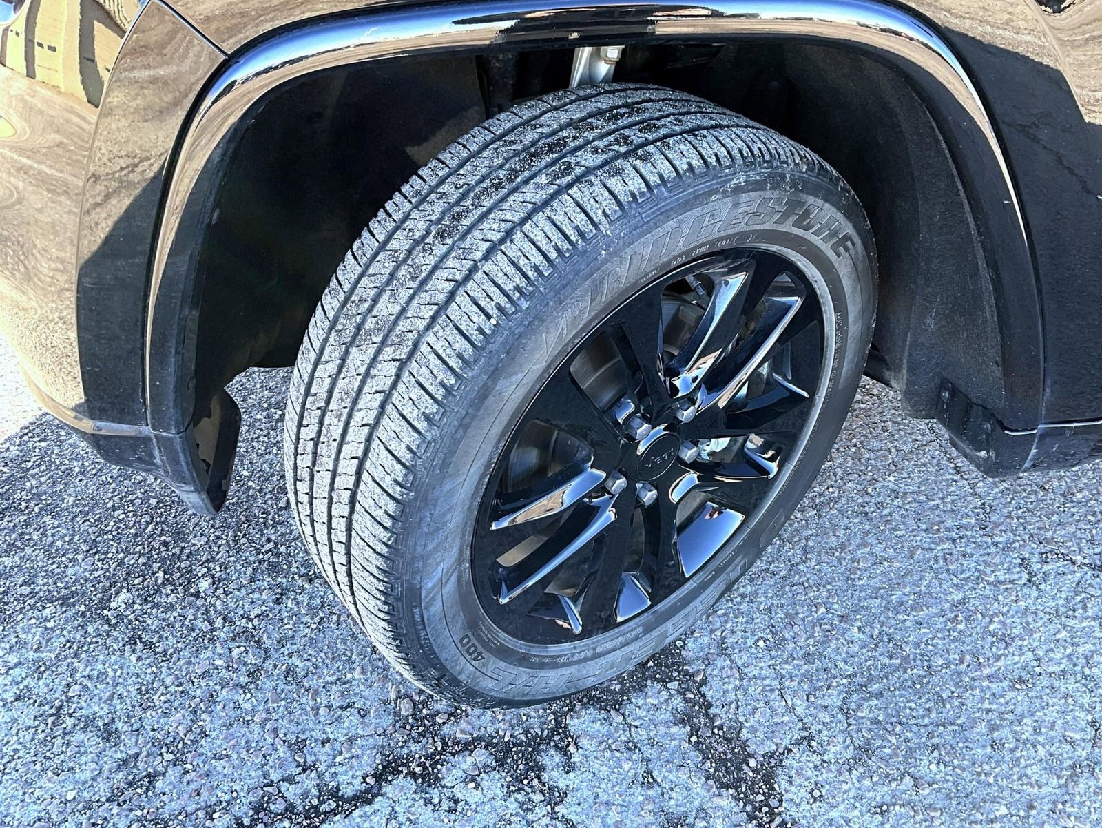 Certified 2021 Jeep Grand Cherokee Laredo X image 22