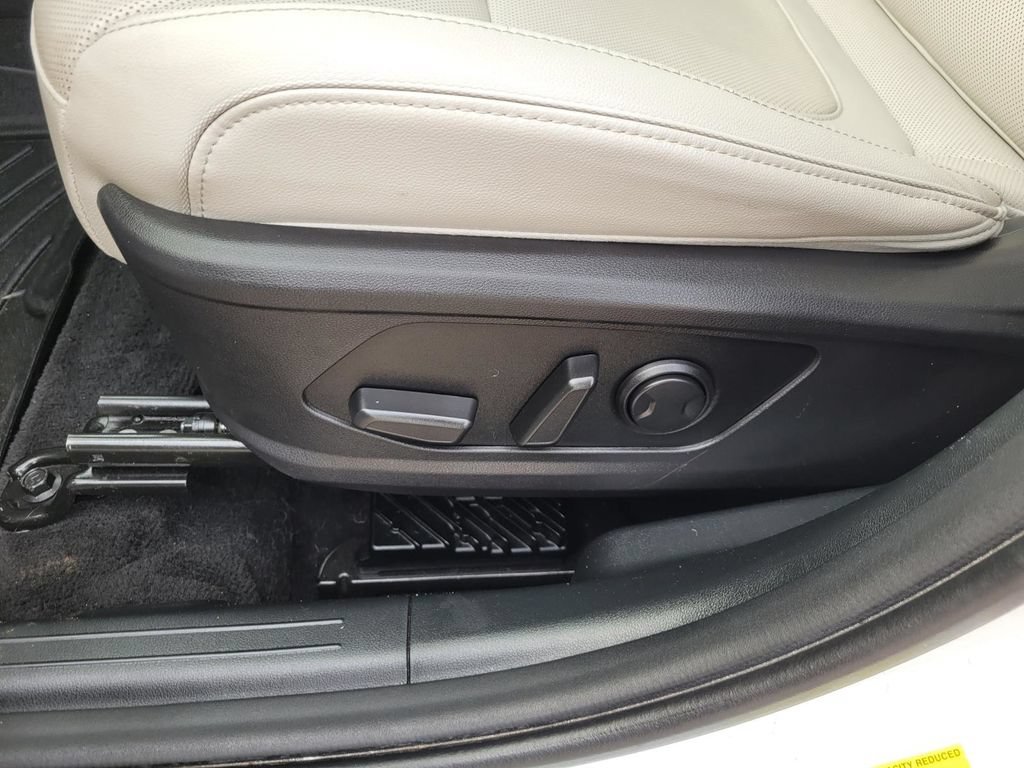 Used 2022 Hyundai Tucson Limited AWD/4WD image 22