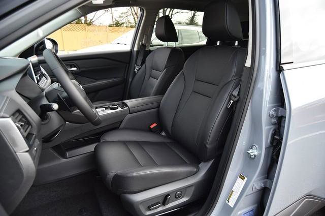 New 2026 Nissan Rogue SV image 22