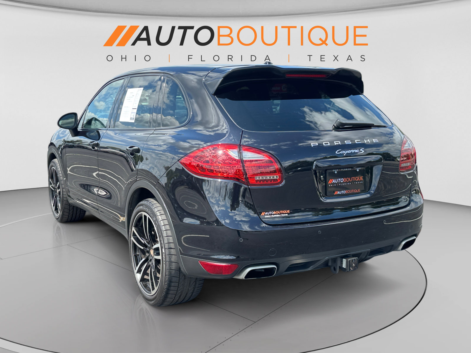 Used 2012 Porsche Cayenne S AWD/4WD image 3