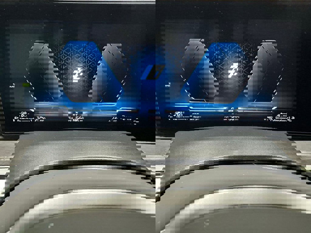 Used 2026 BMW X5 xDrive50e image 23