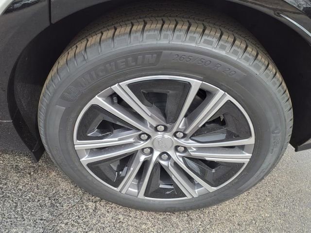 New 2025 Cadillac Lyriq Luxury image 12