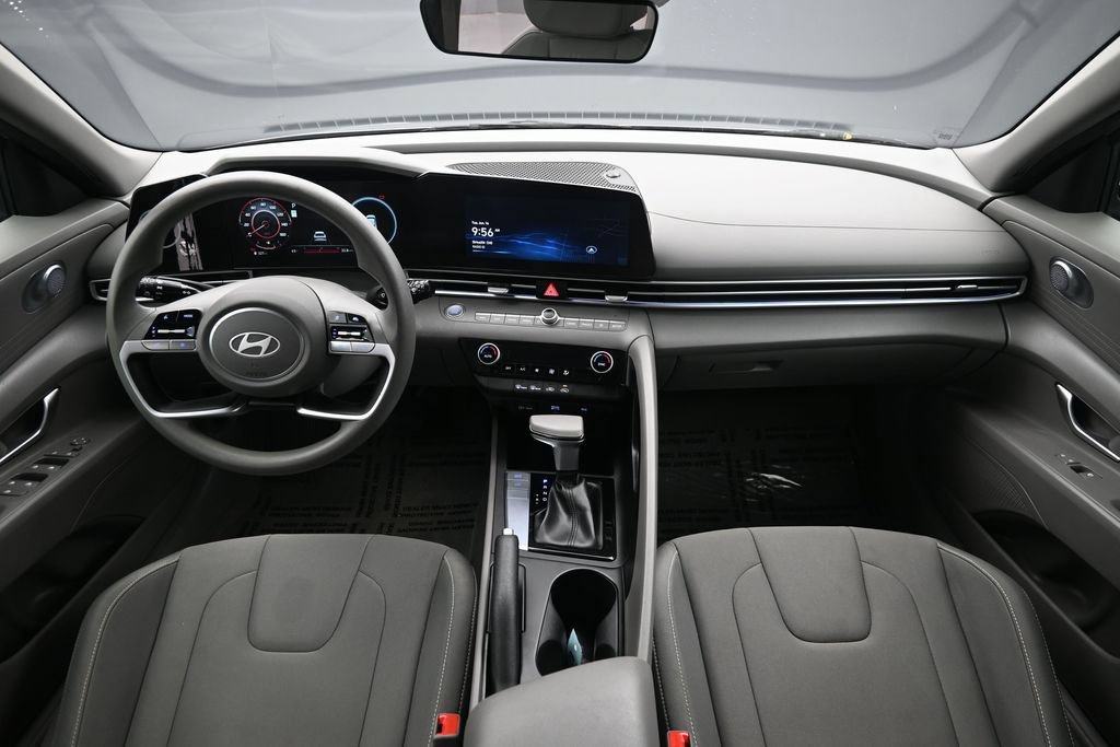 Certified 2024 Hyundai Elantra SEL FWD image 13