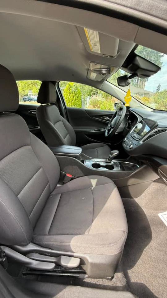Used 2024 Chevrolet Malibu LT FWD image 8
