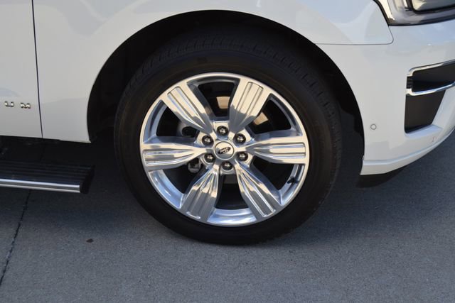 Certified 2024 Ford Expedition Platinum AWD/4WD image 9