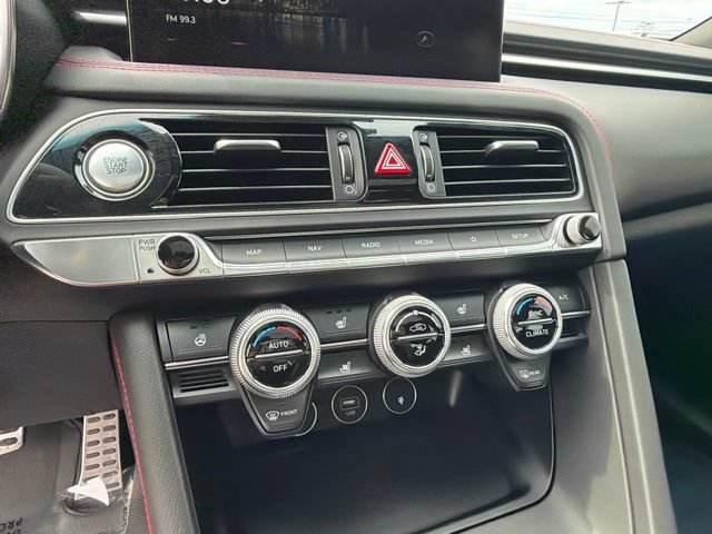 Used 2023 Genesis G70 2.0T w/ Sport Prestige Package AWD/4WD image 27