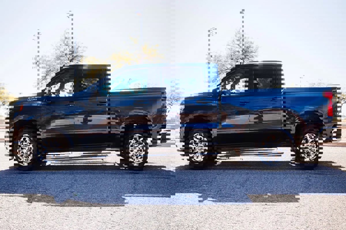 Used 2021 Chevrolet Silverado 1500 LT image 9