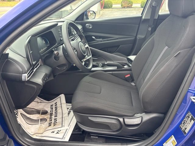 Used 2026 Hyundai Elantra SE FWD image 11