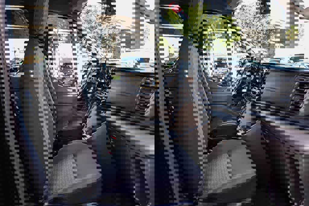 Used 2024 Ford Transit 350 XLT image 14