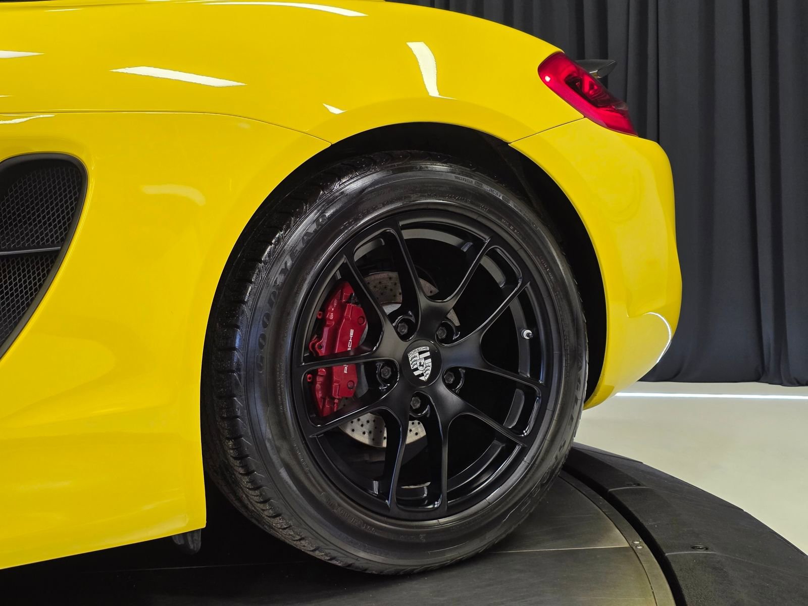 Used 2015 Porsche Cayman image 43