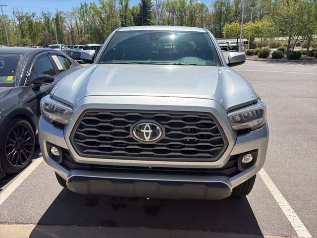 Used 2022 Toyota Tacoma TRD Off-Road w/ TRD Premium Off Road Package image 10