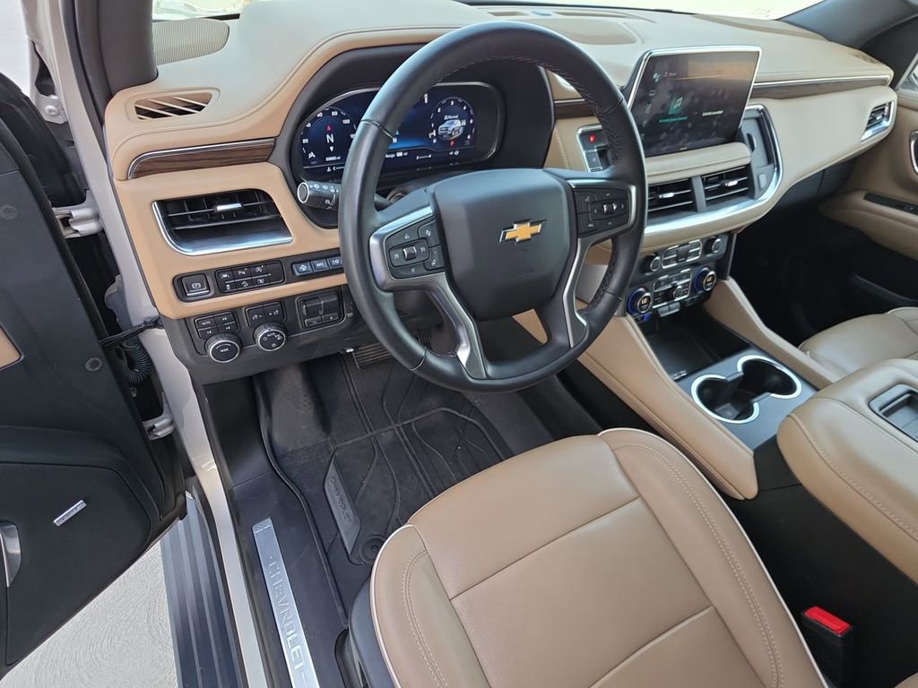 Used 2023 Chevrolet Tahoe Premier w/ Premium Package image 10