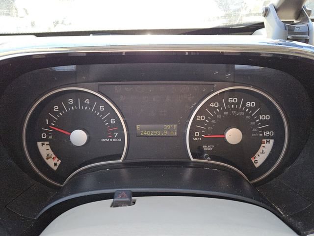 Used 2007 Ford Explorer XLT image 13