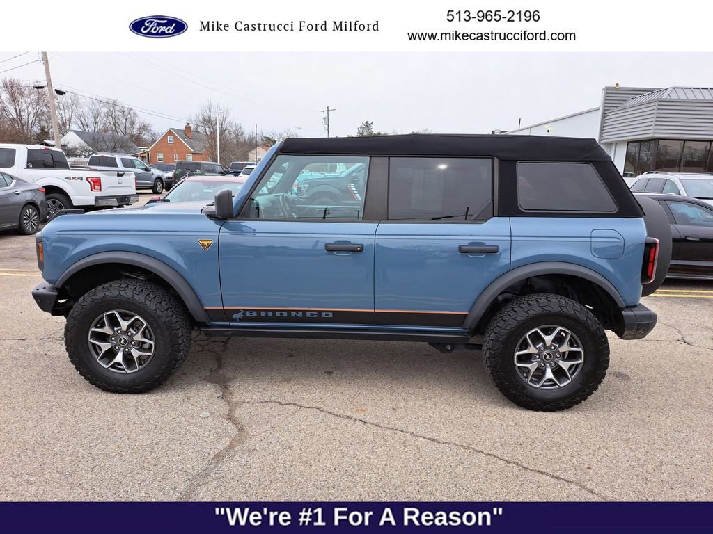 Used 2021 Ford Bronco Badlands image 2