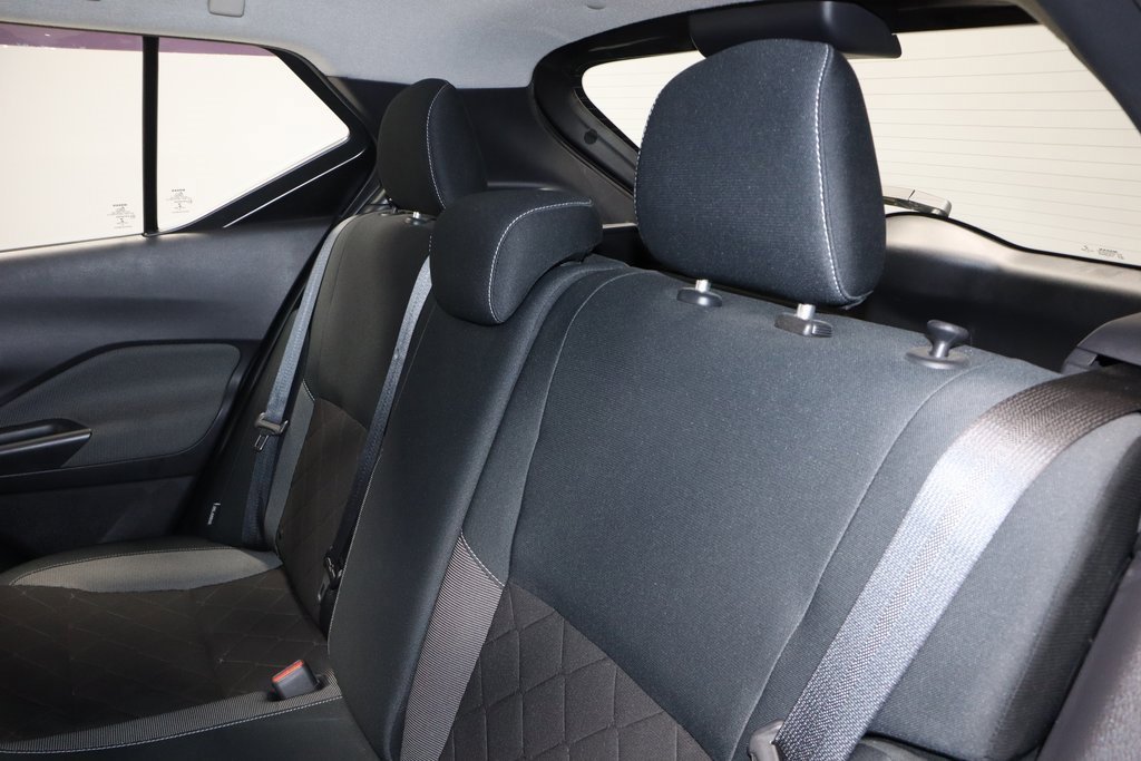 Used 2020 Nissan Kicks S image 22
