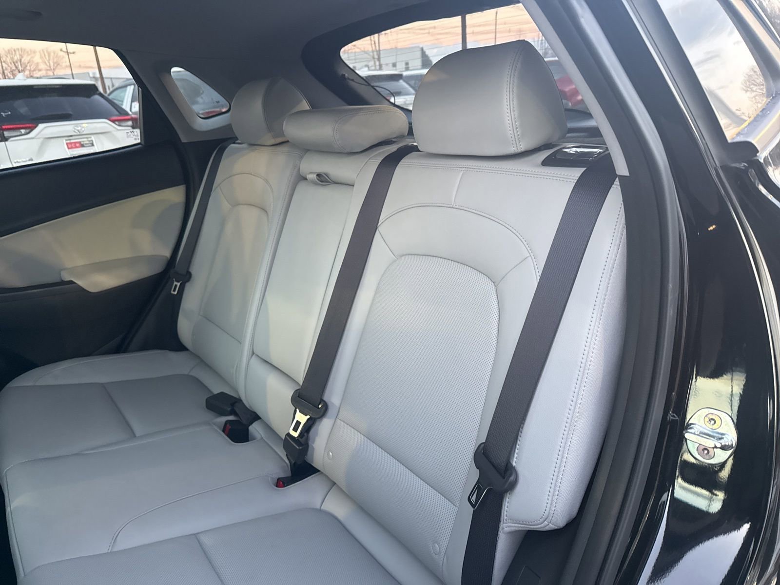 Used 2023 Hyundai Kona Limited image 13