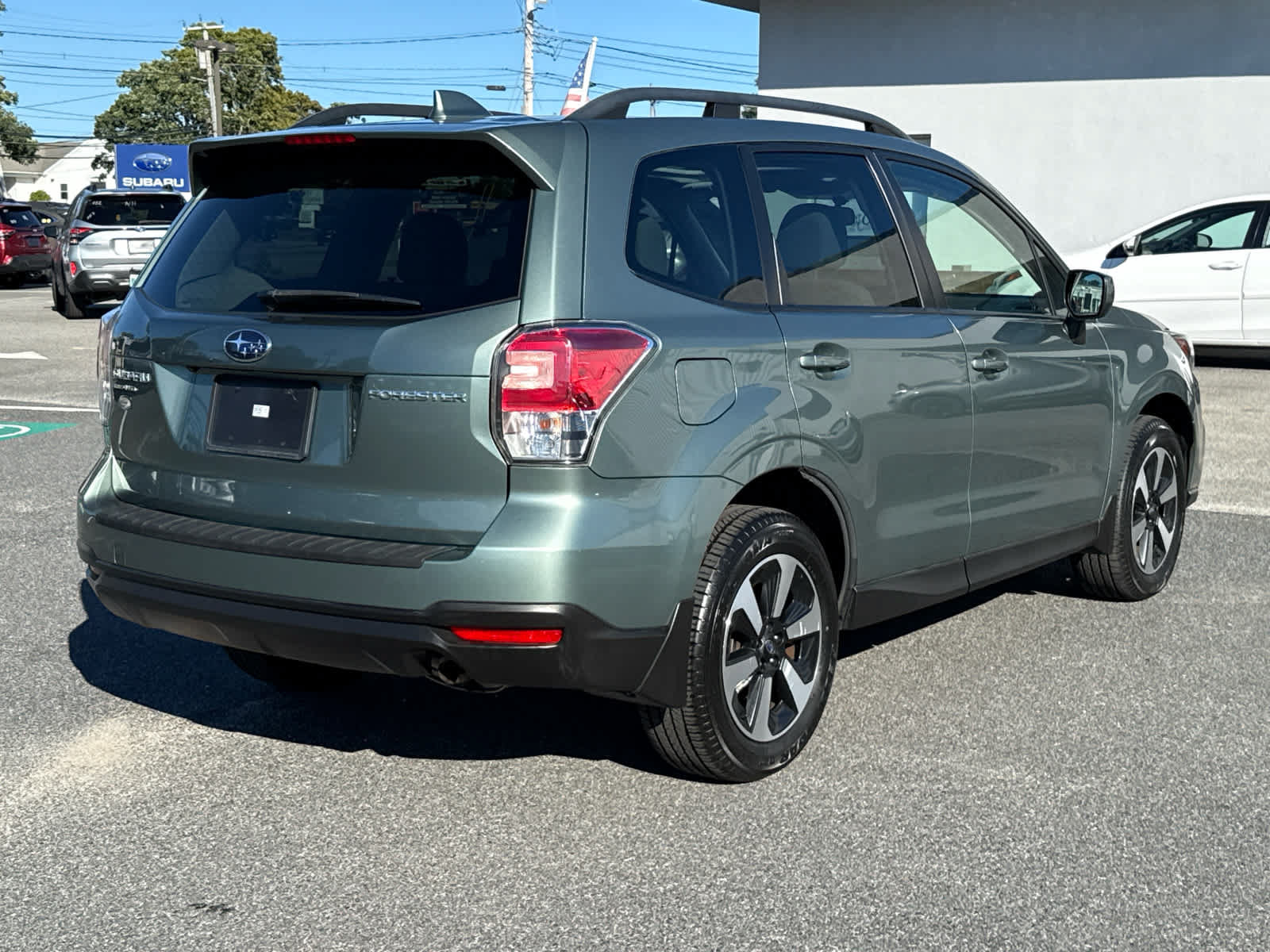 Used 2018 Subaru Forester 2.5i Premium w/ All-Weather Package AWD/4WD image 7