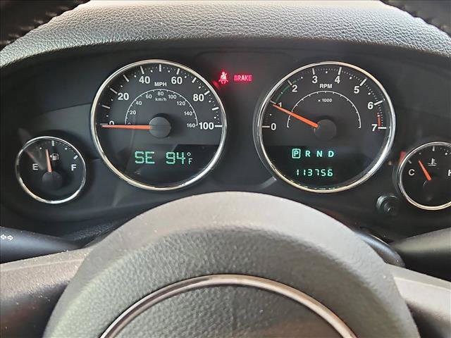 Used 2013 Jeep Wrangler Unlimited Sahara AWD/4WD image 11