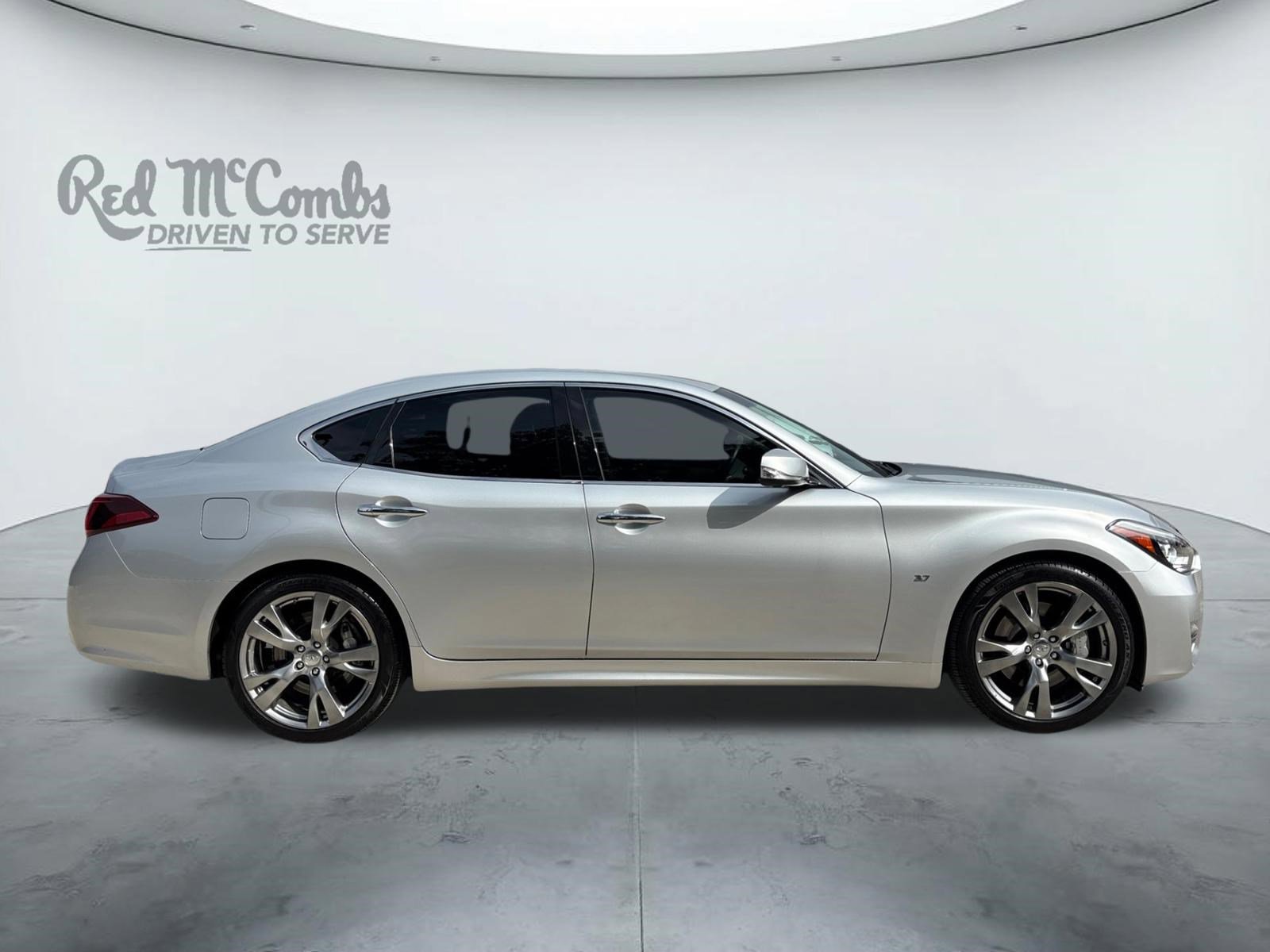 Used 2015 INFINITI Q70 3.7 w/ Deluxe Touring Package RWD image 6