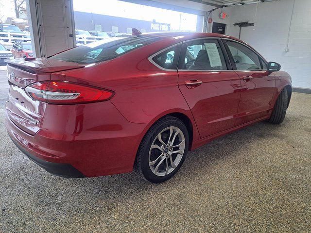 Used 2020 Ford Fusion Titanium image 5