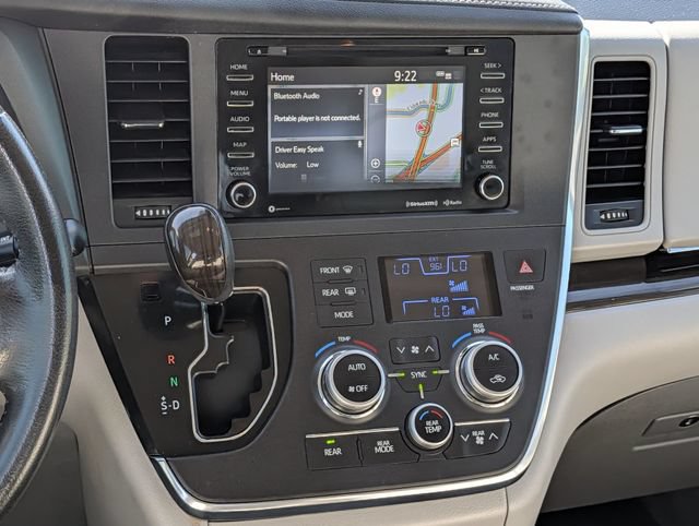 Used 2019 Toyota Sienna XLE w/ XLE Navigation Package FWD image 14