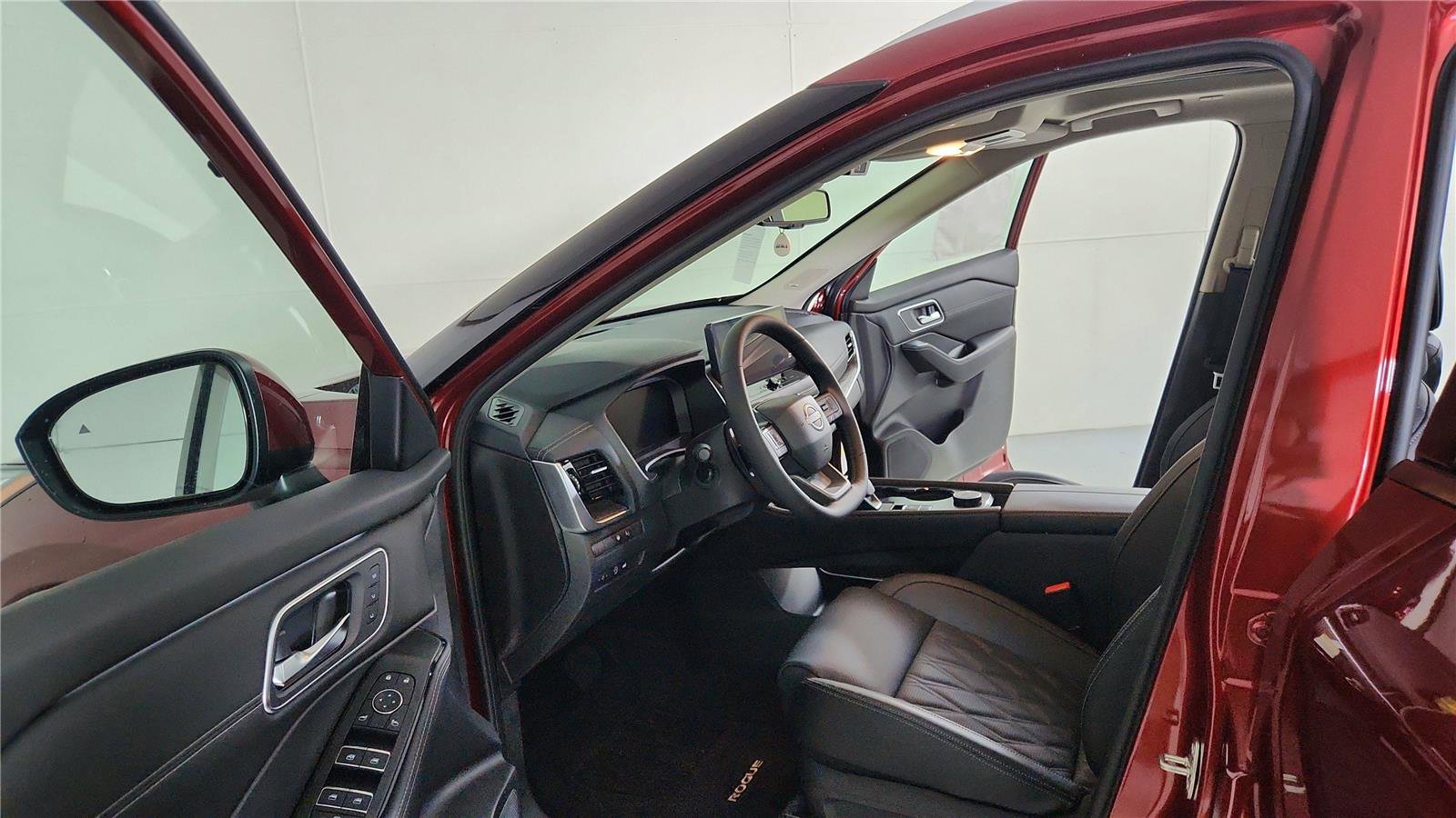 New 2026 Nissan Rogue Platinum w/ Platinum Premium Package image 15