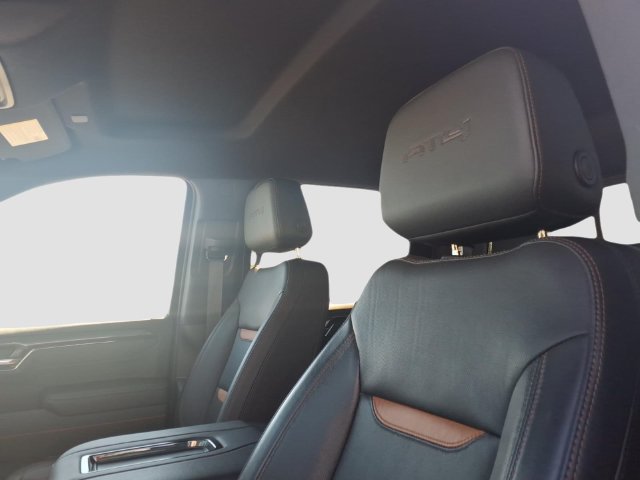 Used 2022 GMC Sierra 1500 AT4 w/ AT4 Preferred Package AWD/4WD image 17