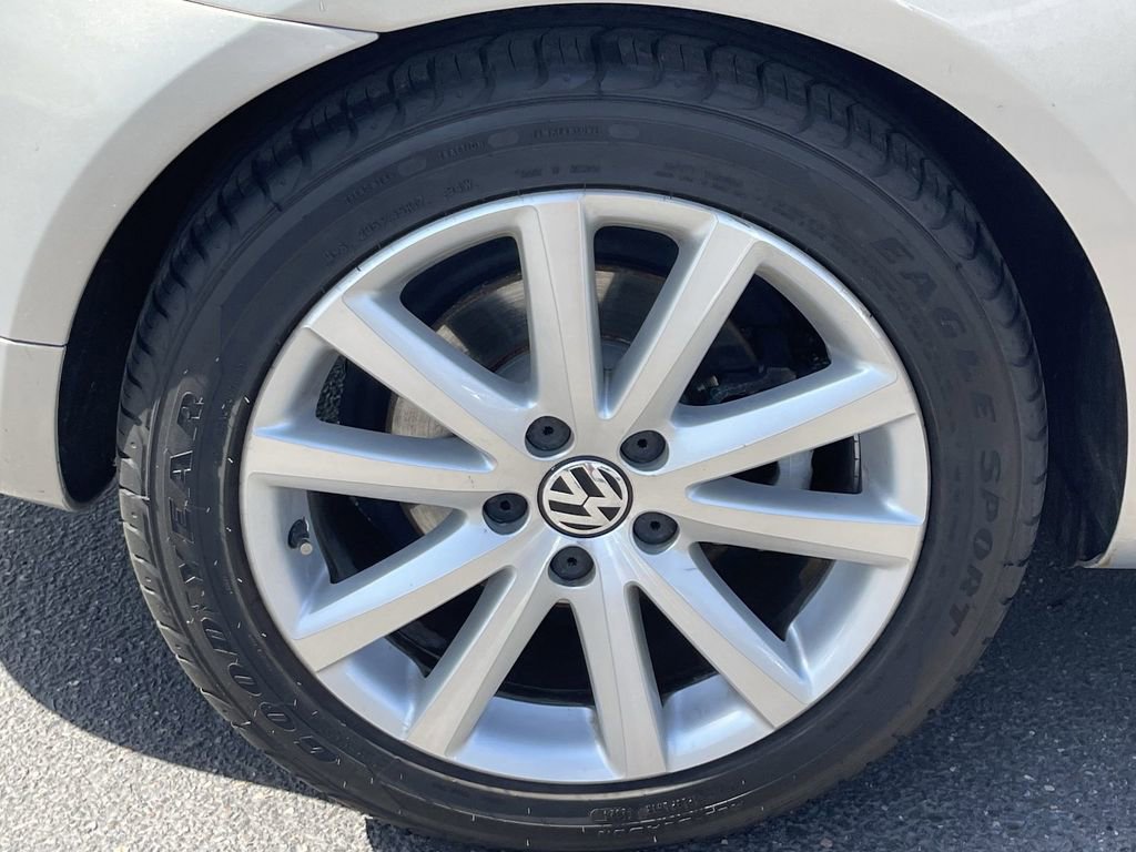 Used 2009 Volkswagen Eos Komfort image 11