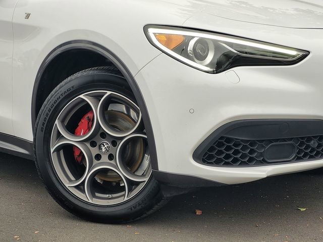 Used 2022 Alfa Romeo Stelvio Ti w/ Active Assist Plus Package image 3