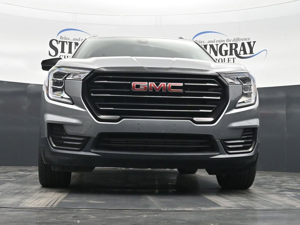 Used 2023 GMC Terrain SLE w/ Driver Convenience Package FWD image 27