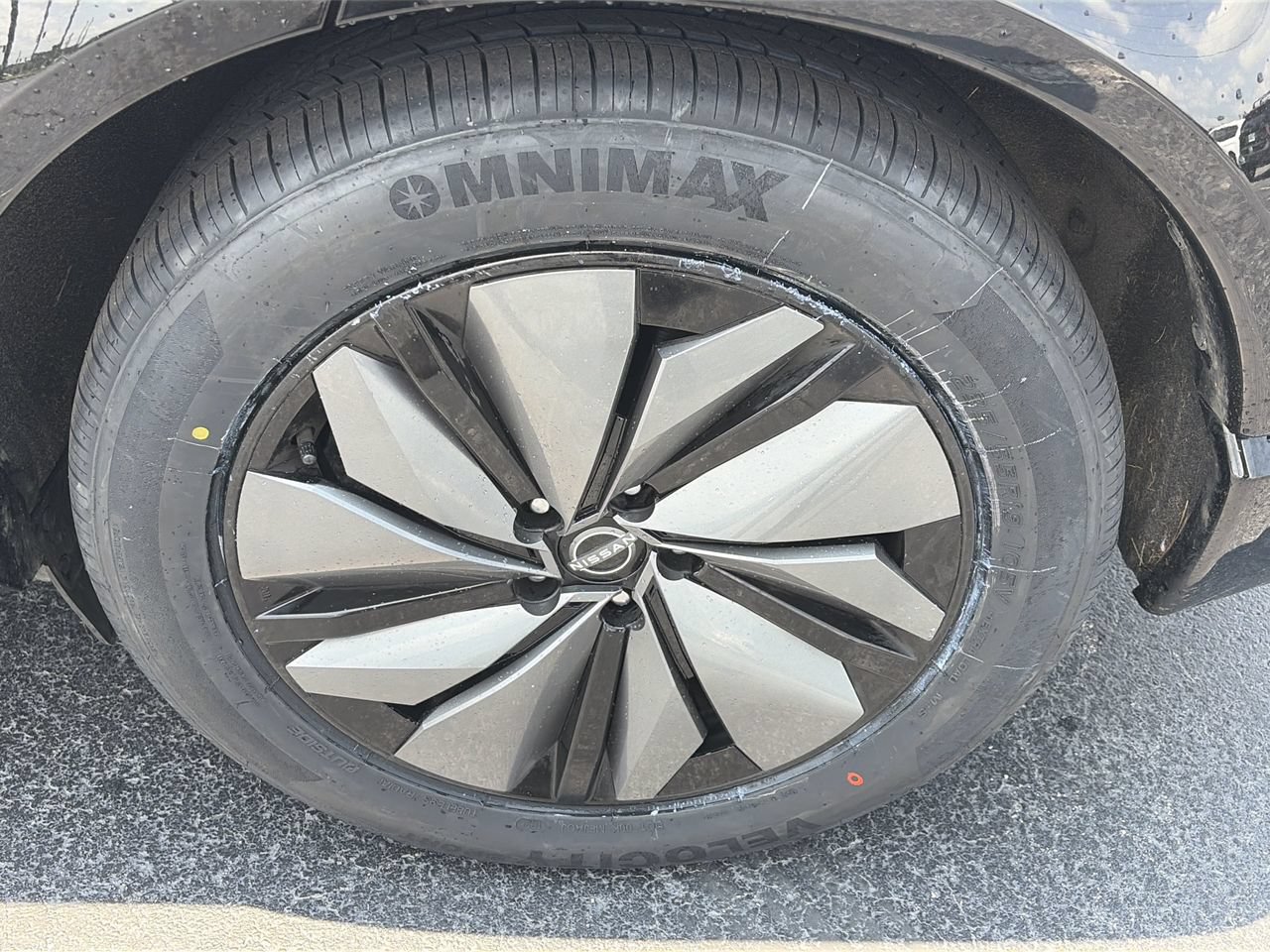 Certified 2024 Nissan Ariya AWD image 9