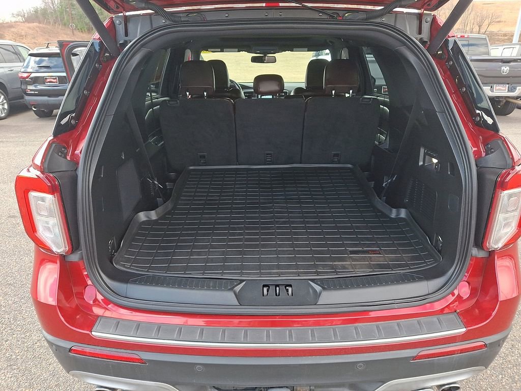 Used 2020 Ford Explorer Platinum w/ Premium Technology Package image 29