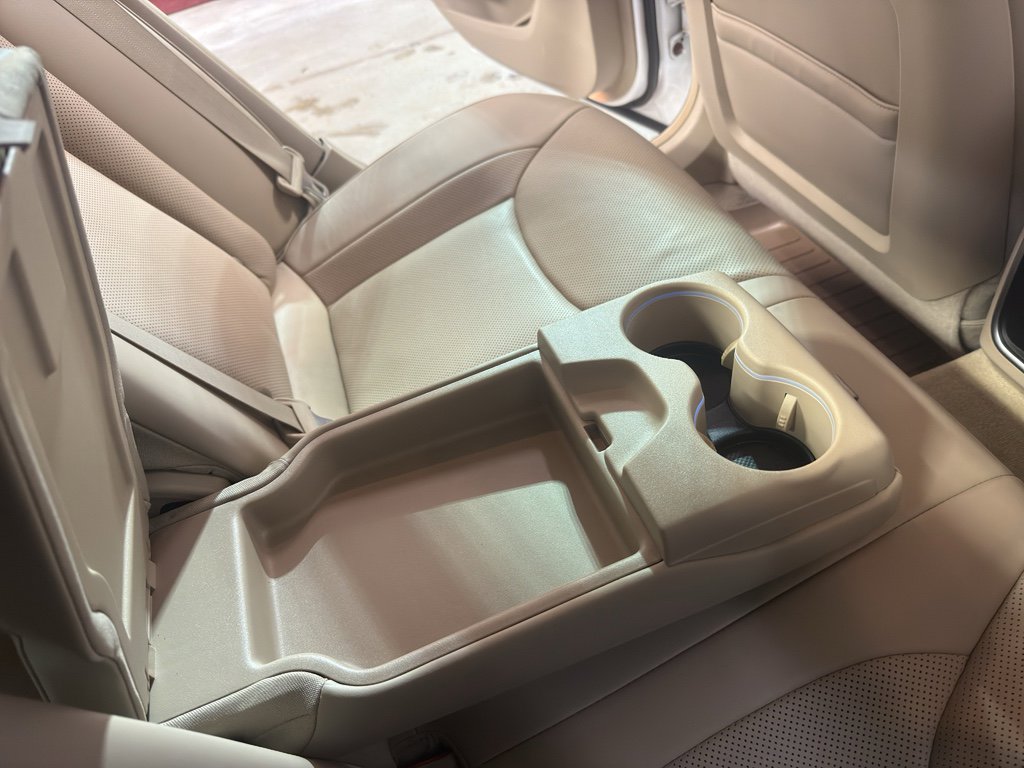 Used 2013 Chrysler 300 C w/ Harman Kardon Audio Group image 27