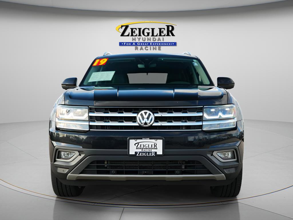 Used 2019 Volkswagen Atlas SEL Premium image 2