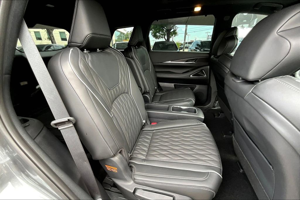 Certified 2026 INFINITI QX60 Autograph w/ Dark Cargo Package image 21
