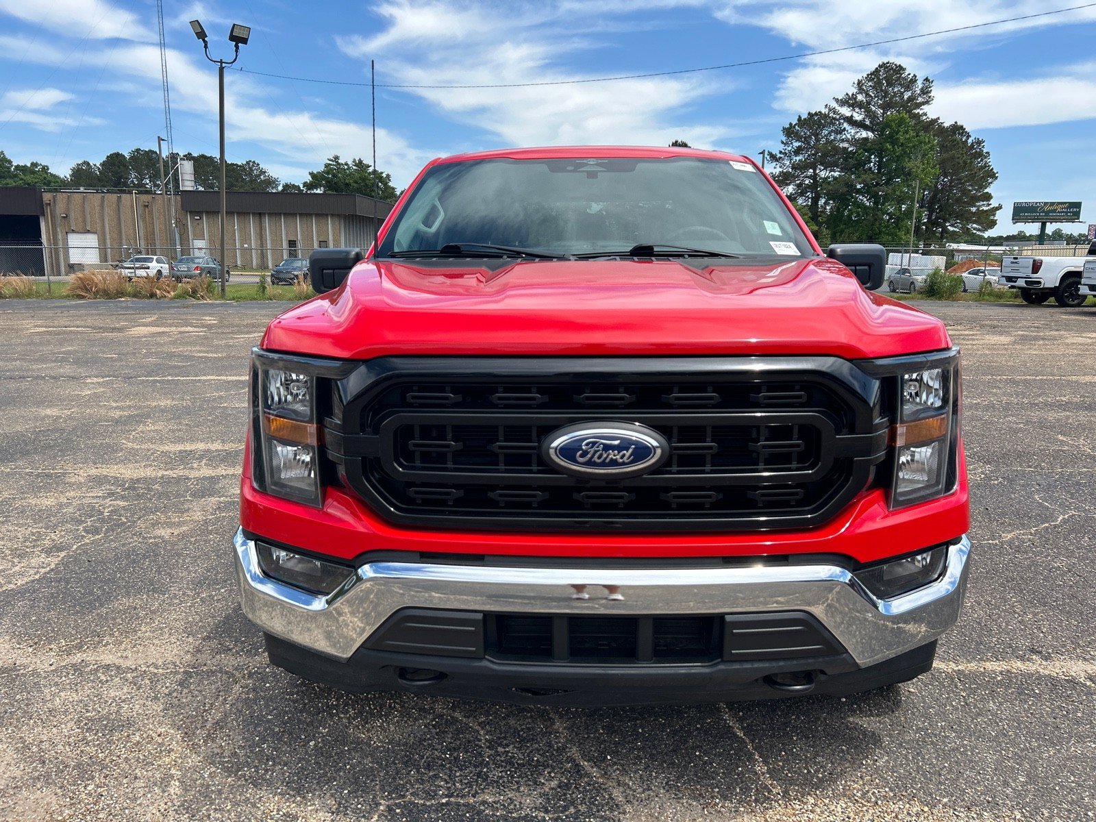 Used 2023 Ford F150 XLT AWD/4WD image 5