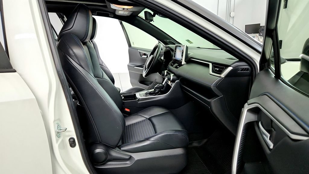 Certified 2020 Toyota RAV4 XSE AWD/4WD image 17