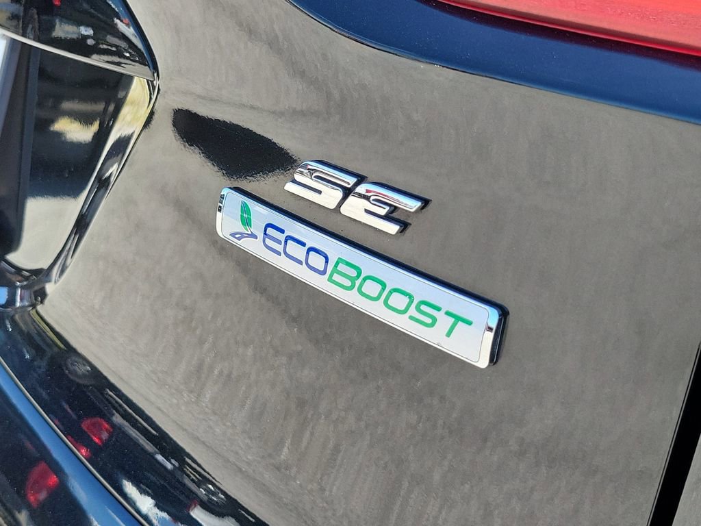 Used 2015 Ford Escape SE image 8