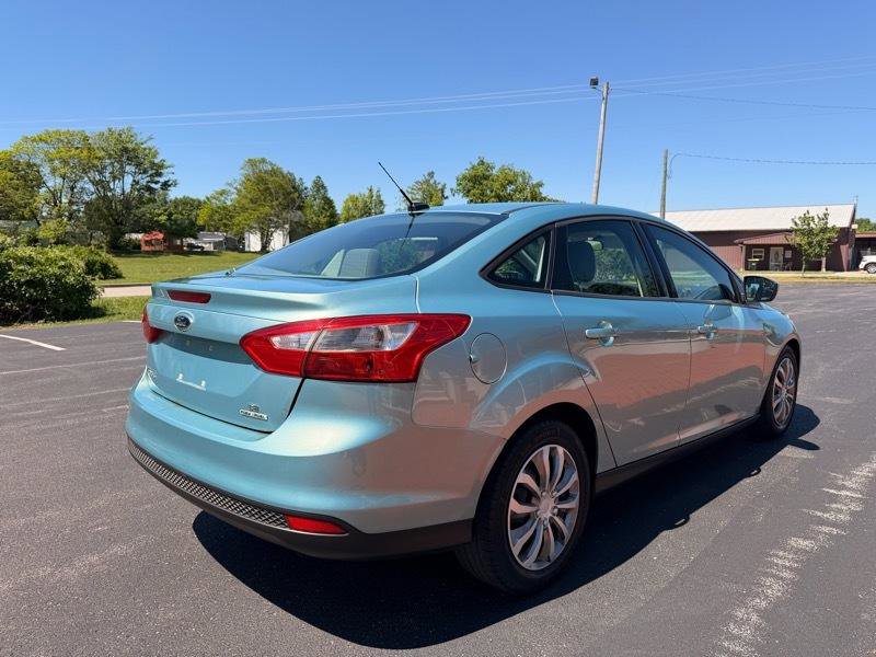 Used 2012 Ford Focus SE FWD image 6