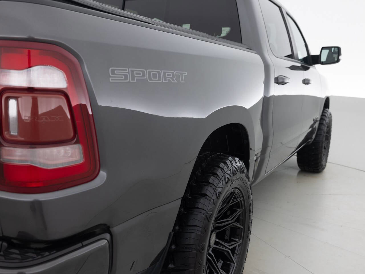 Used 2020 RAM 1500 Big Horn AWD/4WD image 14