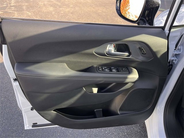 New 2026 Chrysler Pacifica Select image 13