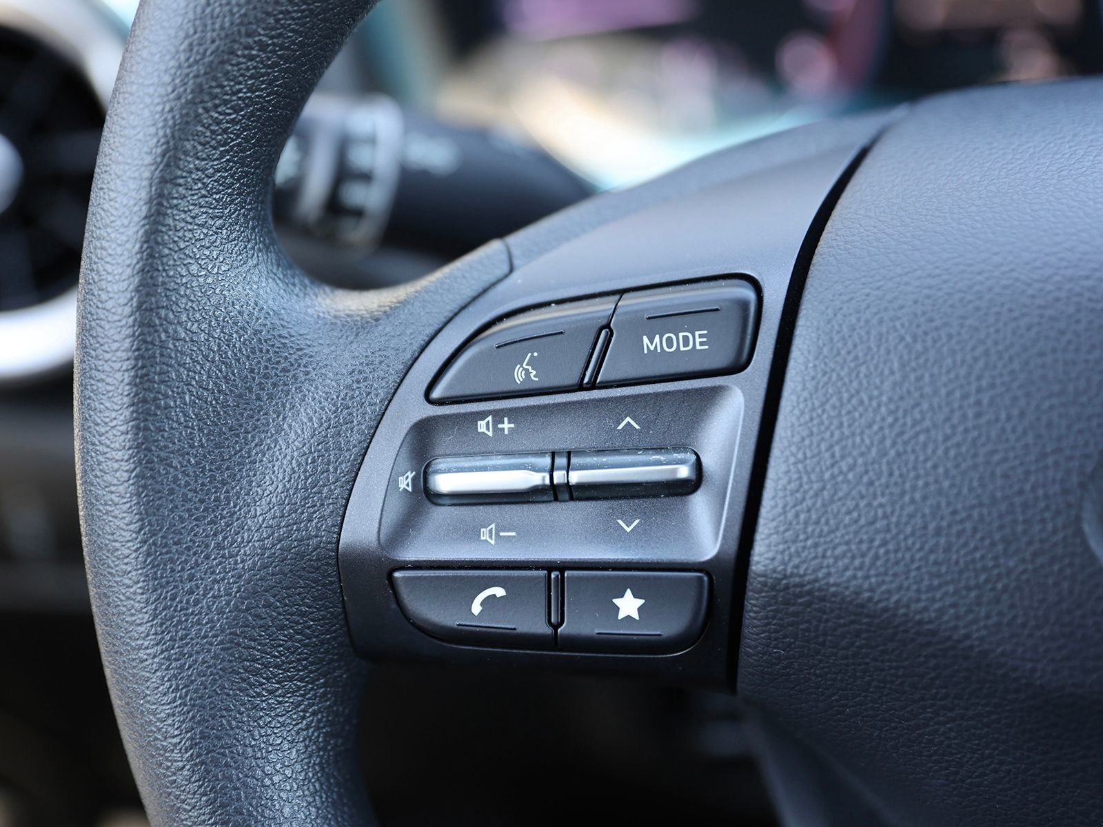 Used 2022 Hyundai Kona SEL AWD/4WD image 31