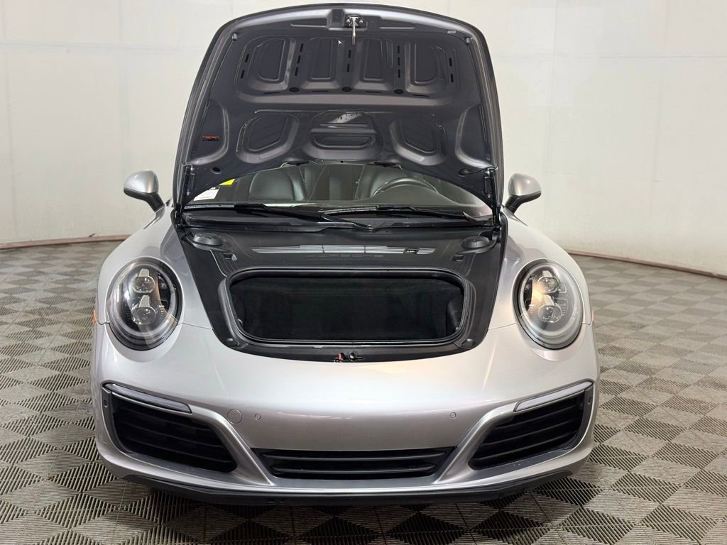 Used 2019 Porsche 911 Carrera 4S AWD/4WD image 10